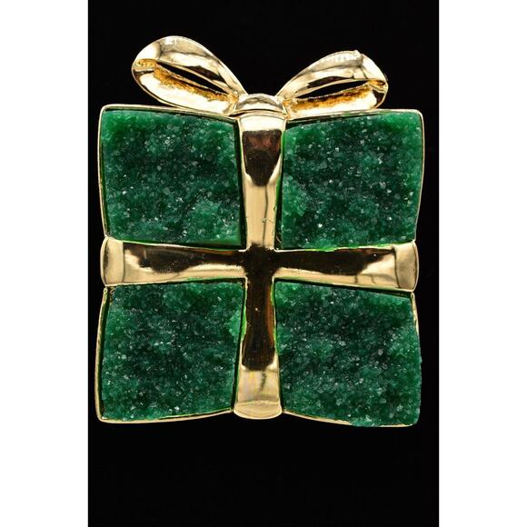Vintage Christmas Present Pin Brooch Crystal Geode Gift Box Gold Green BinAQ - Picture 2 of 12